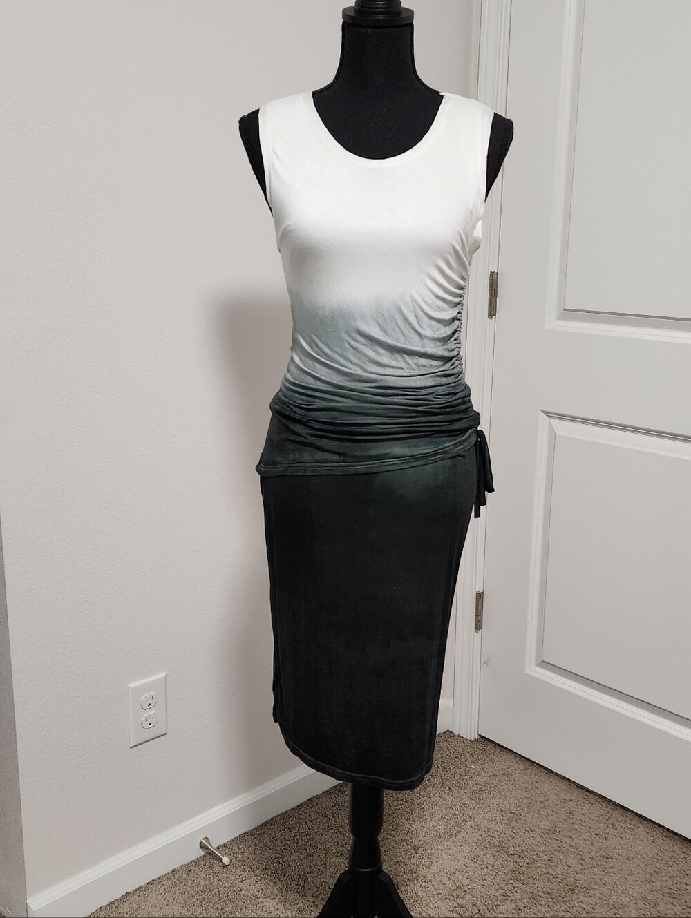 Elegant Black Pencil Skirt